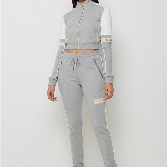 Light grey two-piece tracksuit, never worn - Picture 4 of 4